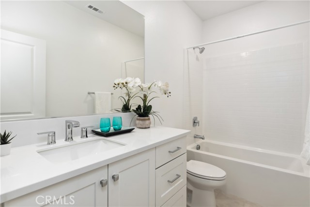 Detail Gallery Image 20 of 45 For 501 Embrook, West Covina,  CA 91791 - 4 Beds | 3 Baths