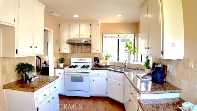 Detail Gallery Image 19 of 61 For 6 Skyline, Phillips Ranch,  CA 91766 - 4 Beds | 3 Baths