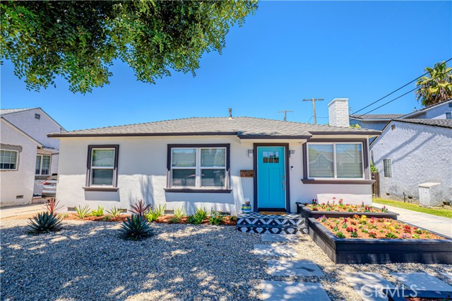 Detail Gallery Image 1 of 38 For 417 E 44th Way, Long Beach,  CA 90807 - 3 Beds | 2 Baths