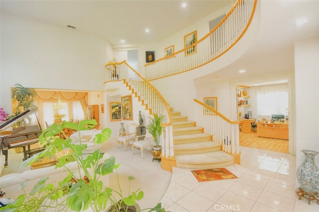 MLS #OC25225093 image #7