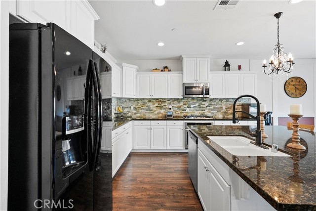 34770 Carina Place, Murrieta CA: https://media.crmls.org/medias/16239058-844c-4f1e-a27a-f326d4f19248.jpg