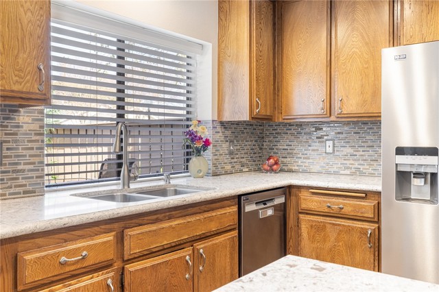 Detail Gallery Image 4 of 30 For 4508 Lubbock Dr #D,  Simi Valley,  CA 93063 - 2 Beds | 2 Baths