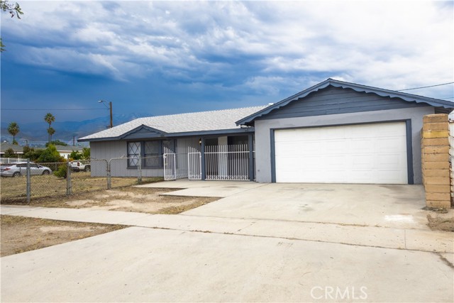7815 Cunningham Street, Highland CA: https://media.crmls.org/medias/16242f3a-fa86-432b-b1bf-667f6ce51090.jpg