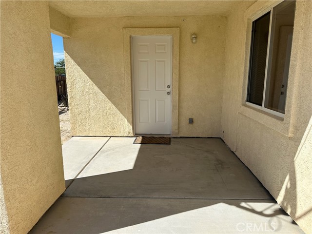 Detail Gallery Image 8 of 12 For 1267 Black Sea Ave, Thermal,  CA 92274 - 4 Beds | 2 Baths