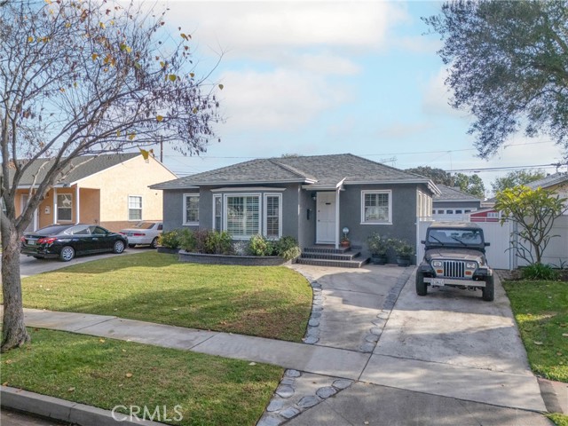 Detail Gallery Image 1 of 35 For 5134 Woodruff Ave, Lakewood,  CA 90713 - 3 Beds | 1 Baths