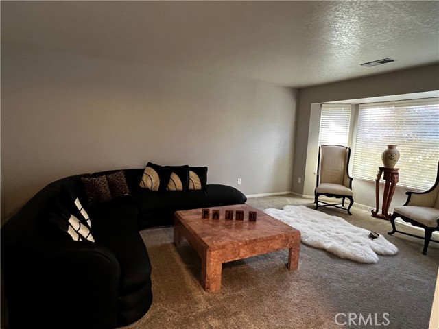 Detail Gallery Image 6 of 22 For 1164 Granite Ct, Merced,  CA 95340 - 4 Beds | 2 Baths