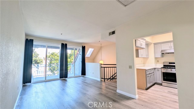 Detail Gallery Image 2 of 20 For 801 S 2nd St #3,  Alhambra,  CA 91801 - 3 Beds | 2 Baths