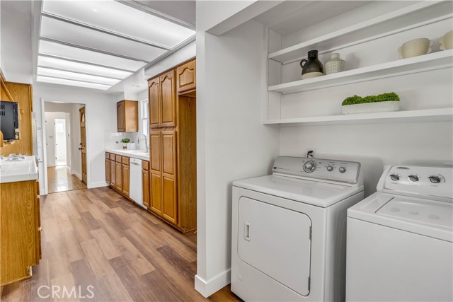 Detail Gallery Image 15 of 27 For 8308 Zelzah, Northridge,  CA 91325 - 3 Beds | 2 Baths