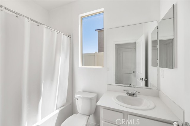 Detail Gallery Image 14 of 30 For 33076 Lirac Ln, Winchester,  CA 92596 - 6 Beds | 4/1 Baths
