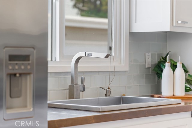 Detail Gallery Image 6 of 26 For 1741 Tustin Ave 5c,  Costa Mesa,  CA 92627 - 3 Beds | 2 Baths