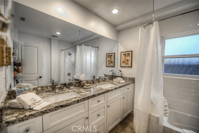 2137 Channel Road, Newport Beach CA: https://media.crmls.org/medias/16287542-ca2d-4c9b-b0f6-1d16fdb88187.jpg