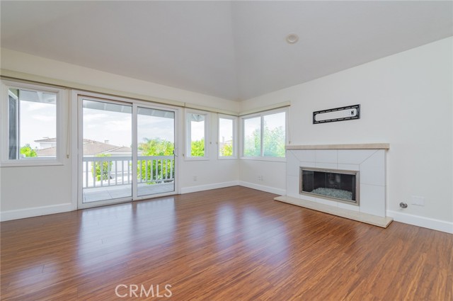 Detail Gallery Image 12 of 39 For 820 Gardenia, Corona Del Mar,  CA 92625 - 2 Beds | 2 Baths