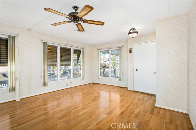 Detail Gallery Image 8 of 52 For 28925 Calle Alta, Murrieta,  CA 92563 - 2 Beds | 2 Baths