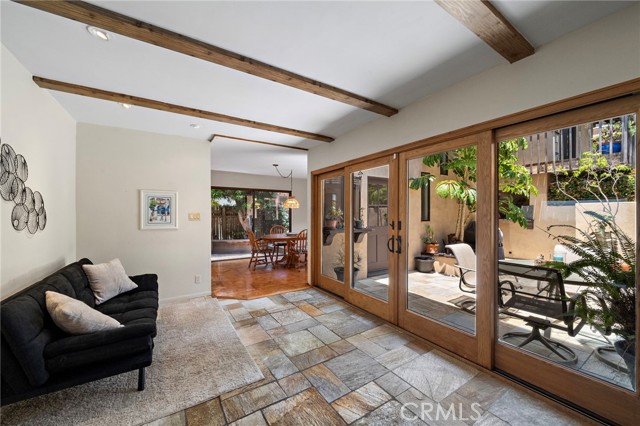 318 Avenida Santa Margarita, San Clemente CA: https://media.crmls.org/medias/1628d5ed-3316-4b27-8f05-15698d9105e1.jpg