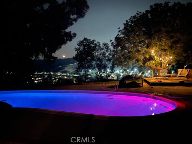 22297 Canones Circle, Saugus CA: https://media.crmls.org/medias/162a1b36-e210-4cd5-b289-d99abbcdd8f4.jpg