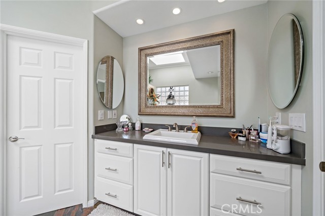 Detail Gallery Image 20 of 47 For 39004 Knoll View Cir, Cathedral City,  CA 92234 - 3 Beds | 3 Baths