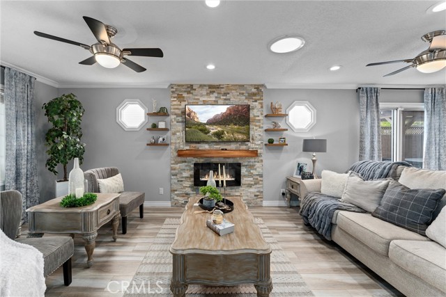 18516 Casandra Avenue, Cerritos CA: https://media.crmls.org/medias/162aa8f6-0a39-4fbd-85c0-4de3bb559ab5.jpg