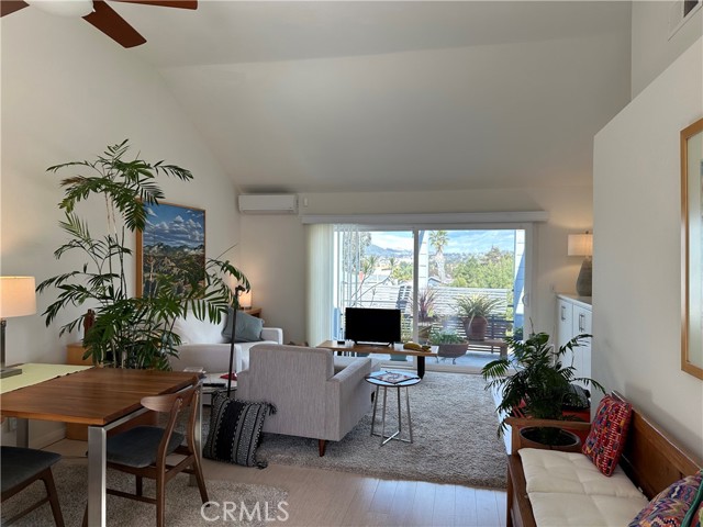 Detail Gallery Image 1 of 18 For 24431 Lantern Hill Dr #D,  Dana Point,  CA 92629 - 1 Beds | 1 Baths