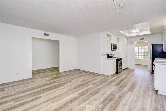 Detail Gallery Image 12 of 52 For 1919 Austin Ct, Claremont,  CA 91711 - 4 Beds | 2 Baths