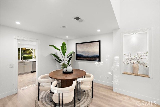 Detail Gallery Image 8 of 50 For 973 Ichabod Way, Walnut,  CA 91789 - 4 Beds | 4 Baths