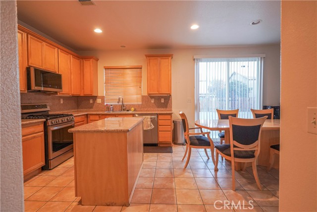 Detail Gallery Image 17 of 48 For 15133 Pasture, Victorville,  CA 92394 - 4 Beds | 2/1 Baths