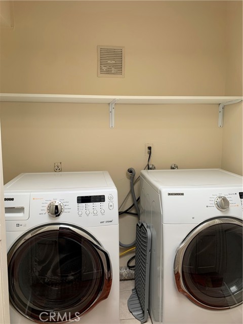 220 Laurel Avenue, Arcadia CA: https://media.crmls.org/medias/162c7a12-479c-4e3f-a8d4-f421661c24ef.jpg