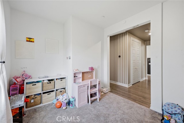 Image 38 of 75 For 26459 Wreath Court