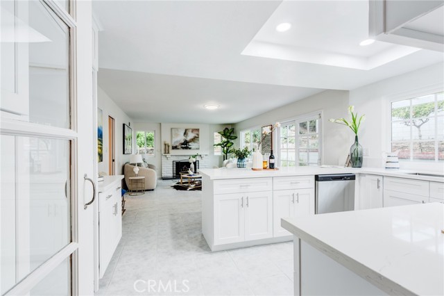 1717 Morning Sun Avenue, Walnut CA: https://media.crmls.org/medias/162d84a9-36fd-4608-a040-801f8e5691ad.jpg
