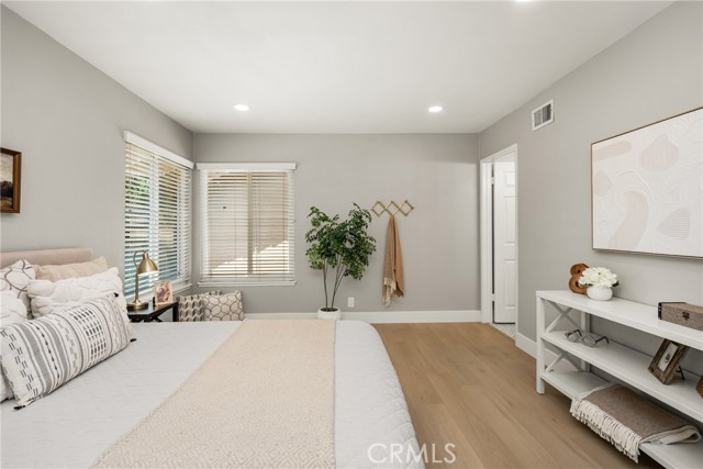 4052 Escudero, Irvine CA: https://media.crmls.org/medias/162e69c4-9989-4dce-bd7e-415f7e91dfcf.jpg