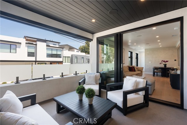 Detail Gallery Image 10 of 32 For 521 1/2 Iris, Corona Del Mar,  CA 92625 - 2 Beds | 2/1 Baths