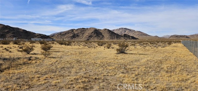 Detail Gallery Image 7 of 13 For 18066 Barstow Rd, Lucerne Valley,  CA 92356 - – Beds | – Baths