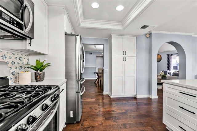 Detail Gallery Image 18 of 50 For 18124 Old Trail Ln, Fountain Valley,  CA 92708 - 3 Beds | 2/1 Baths