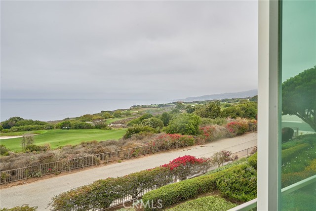 Detail Gallery Image 6 of 30 For 3200 La Rotonda Dr #204,  Rancho Palos Verdes,  CA 90275 - 3 Beds | 2 Baths