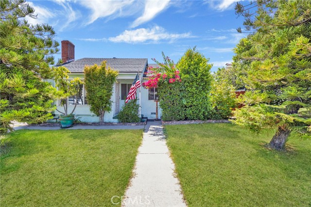 7937 Vantage Avenue, North Hollywood CA: https://media.crmls.org/medias/162fc965-00f9-46f4-a76b-6bd8e93bf30e.jpg