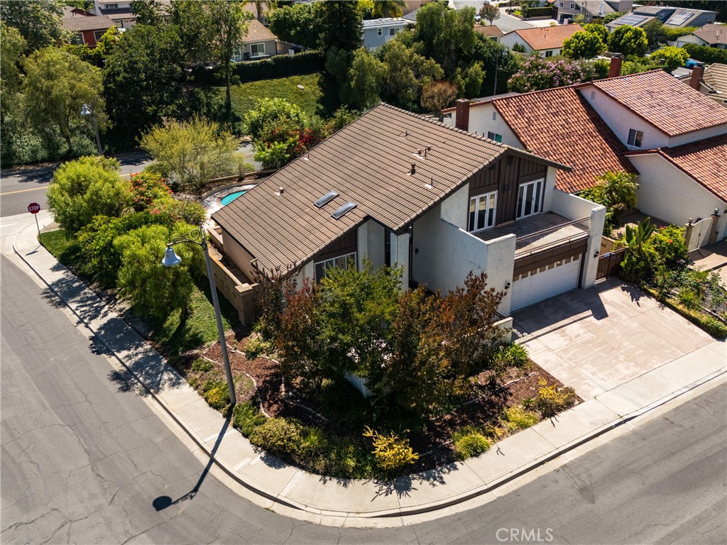 https://media.crmls.org/medias/163049a6-2465-42aa-9b82-fd50d20515a6.jpg?preset=X-Large