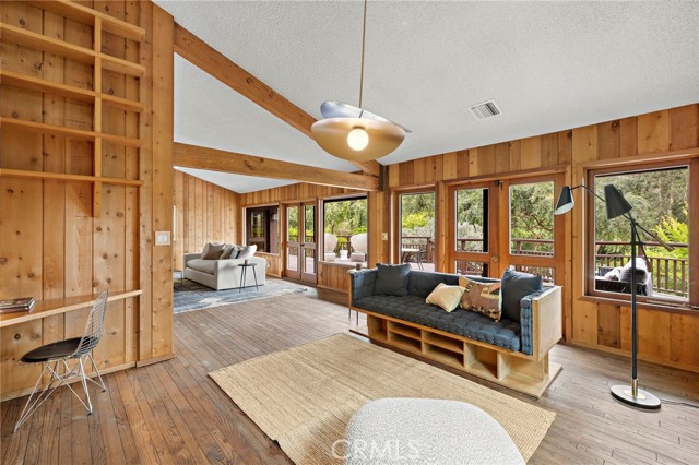 1304 Morningside Drive, Laguna Beach CA: https://media.crmls.org/medias/1630d13d-239f-4da5-afcb-bc78cc746860.jpg