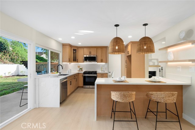 Detail Gallery Image 14 of 48 For 24422 Aphena, Mission Viejo,  CA 92691 - 5 Beds | 3/1 Baths