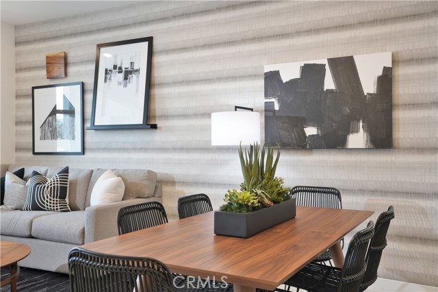 Detail Gallery Image 6 of 22 For 2317 W Broadway, Anaheim,  CA 92804 - 2 Beds | 2/2 Baths