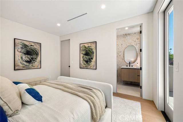 Detail Gallery Image 44 of 73 For 16728 Morrison St, Encino,  CA 91436 - 7 Beds | 6/1 Baths