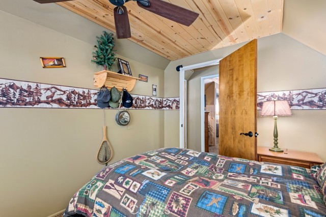 Detail Gallery Image 16 of 28 For 913 Nana Ave, Big Bear City,  CA 92314 - 3 Beds | 2 Baths