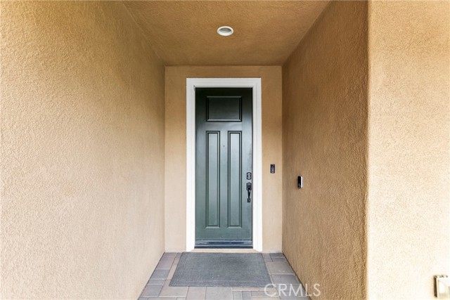 3993 Black Cottonwood Way, San Bernardino CA: https://media.crmls.org/medias/1631c1b0-041b-45bf-8130-1abc708f8dd3.jpg