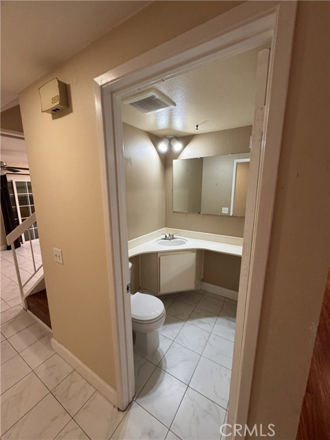 Detail Gallery Image 32 of 53 For 10417 Echo River Ct, Fountain Valley,  CA 92708 - 3 Beds | 2/1 Baths