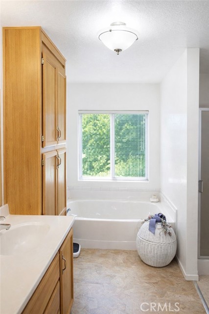 Detail Gallery Image 15 of 17 For 2050 Springfield #101,  Chico,  CA 95928 - 2 Beds | 2 Baths