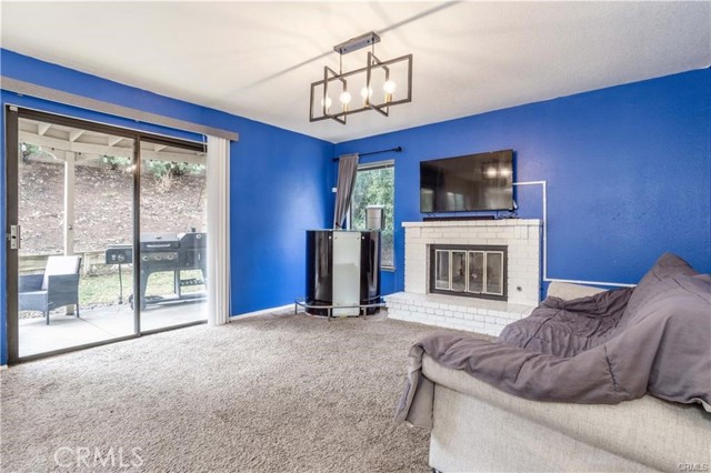 Detail Gallery Image 11 of 29 For 3108 Wellington Dr, Palmdale,  CA 93551 - 4 Beds | 3 Baths