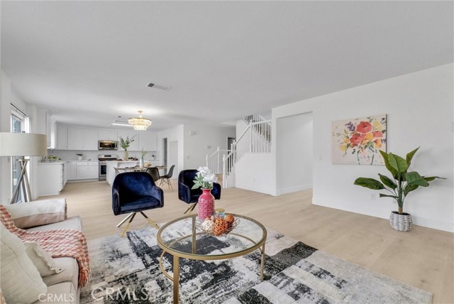 13812 Hollywood Avenue, Eastvale CA: https://media.crmls.org/medias/16343a8a-ced3-4bc2-b0c1-402ce422c136.jpg