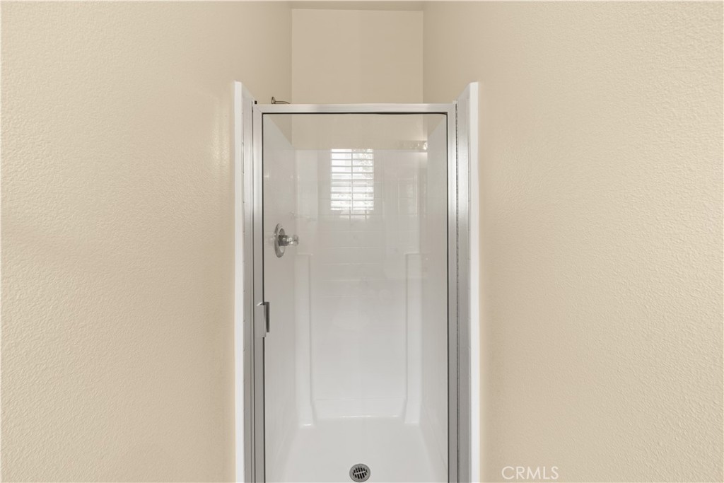 https://media.crmls.org/medias/163485f6-a130-47ca-917a-ce46f59ca153.jpg?preset=X-Large