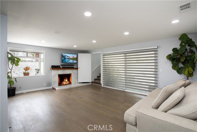 2750 San Carlos Lane, Costa Mesa CA: https://media.crmls.org/medias/16352ad5-fba4-49ed-9999-5ca4c24d0c83.jpg