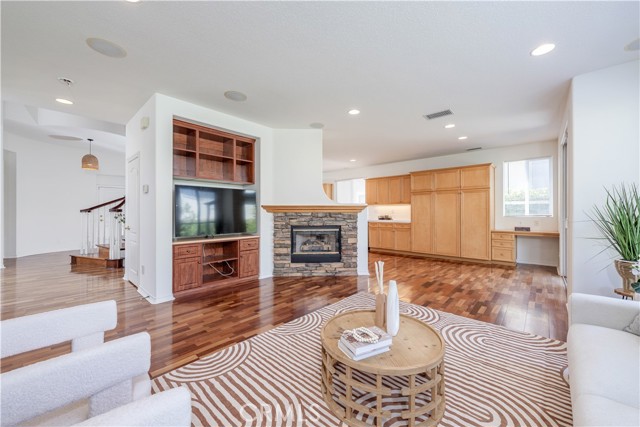 Detail Gallery Image 9 of 65 For 7371 Siena Dr, Huntington Beach,  CA 92648 - 4 Beds | 3/1 Baths