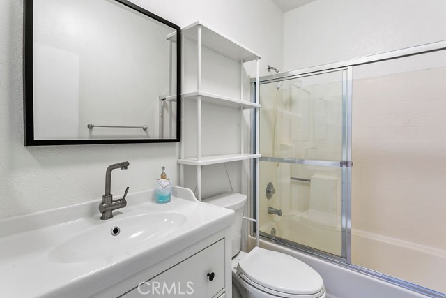 Detail Gallery Image 11 of 15 For 23 Overture Ln, Aliso Viejo,  CA 92656 - 2 Beds | 2/1 Baths