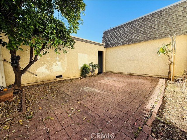 Detail Gallery Image 20 of 39 For 6511 Wystone Ave #4,  Reseda,  CA 91335 - 3 Beds | 2 Baths